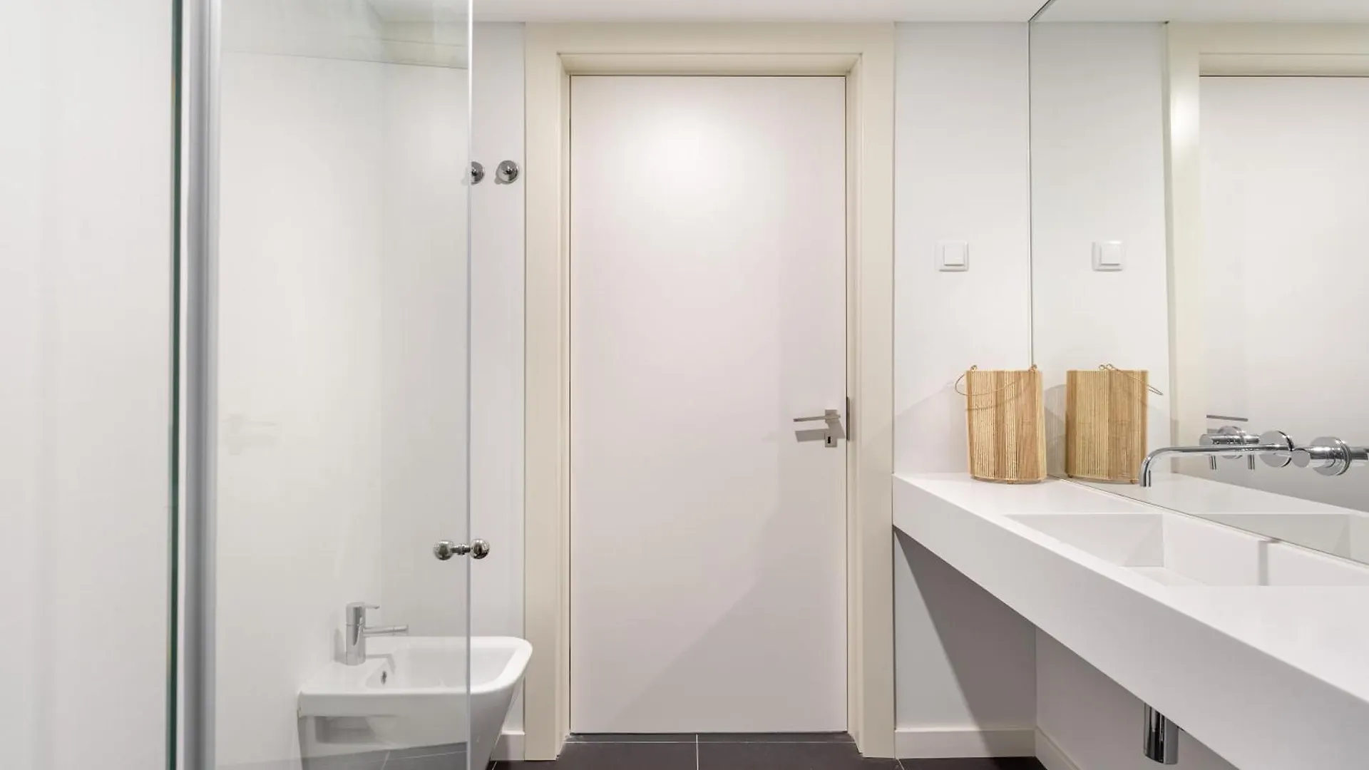 Joivy Chic Apt With Balcony Near Liberdade Avenue Lisboa
